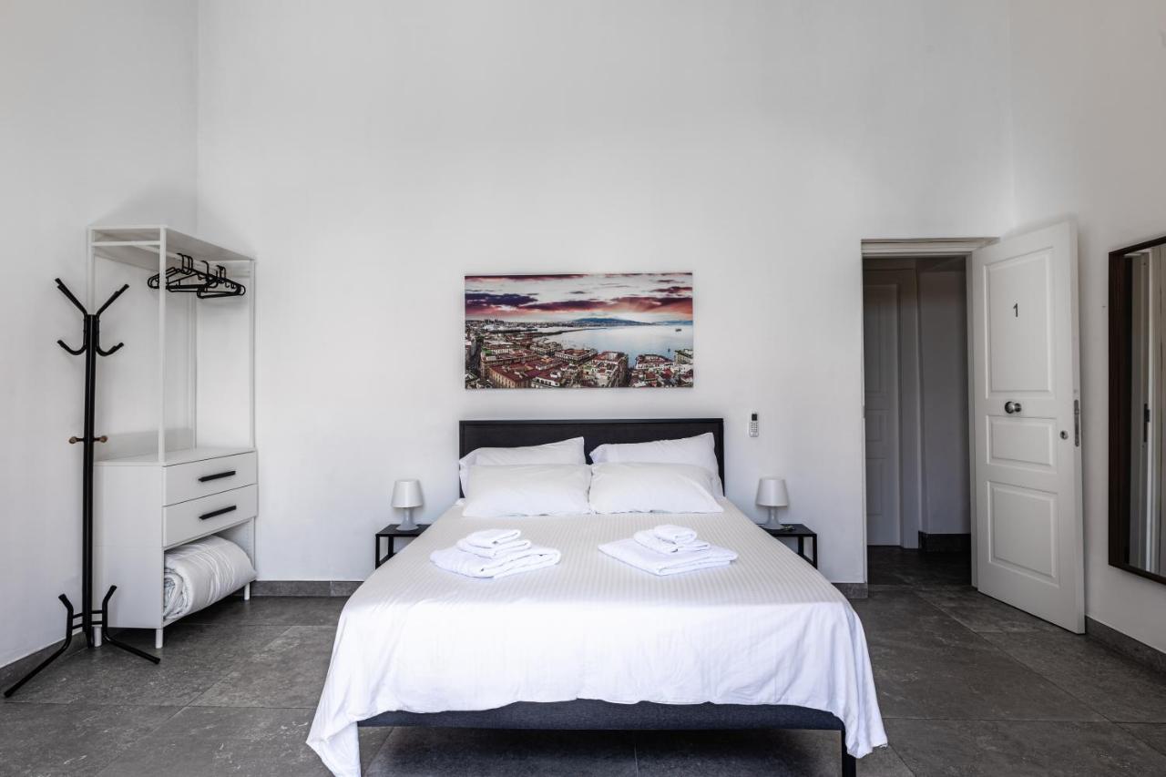 La Bella Vita Luxury Apartament And Travel Solution 那不勒斯 外观 照片