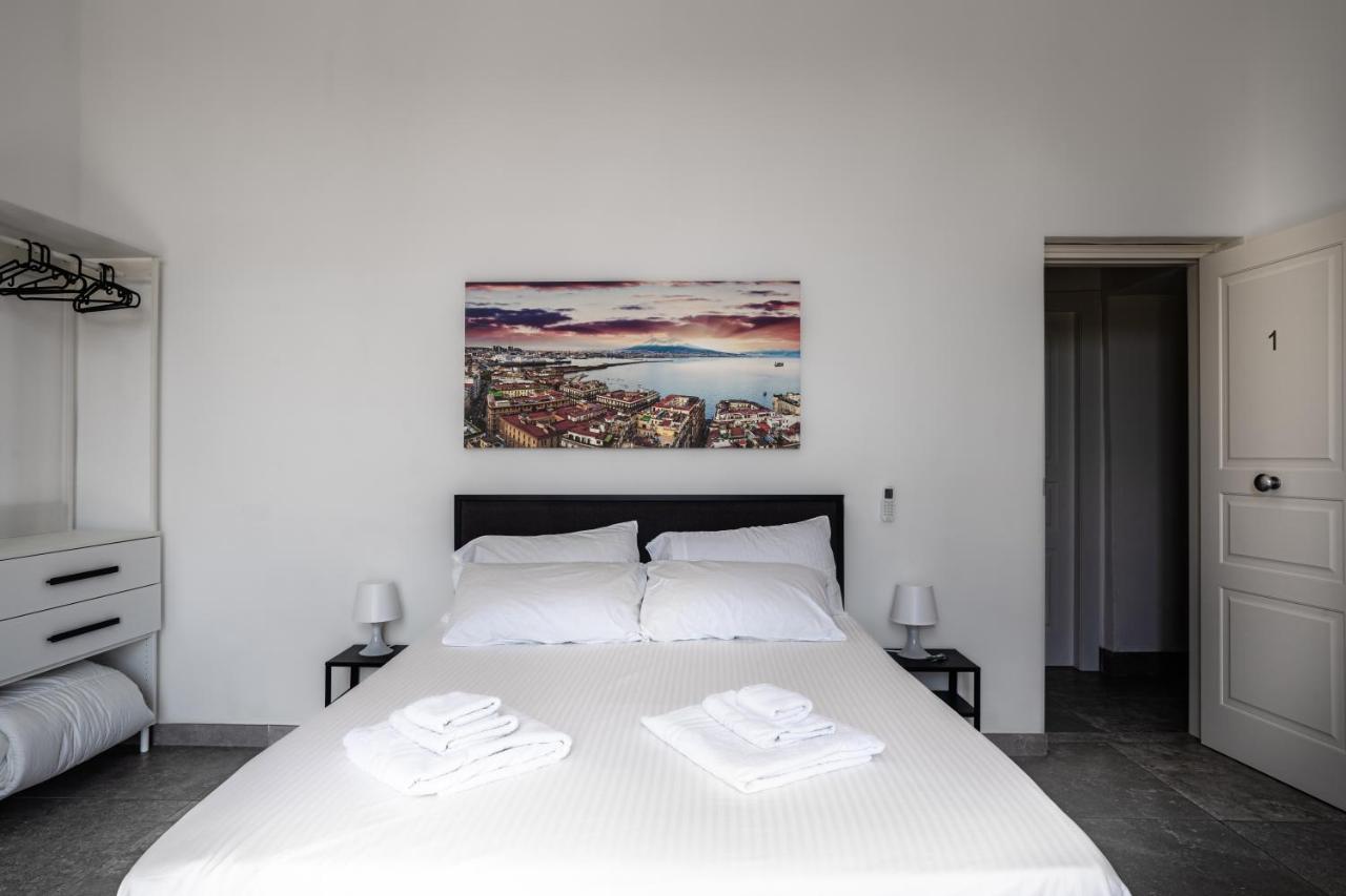 La Bella Vita Luxury Apartament And Travel Solution 那不勒斯 外观 照片
