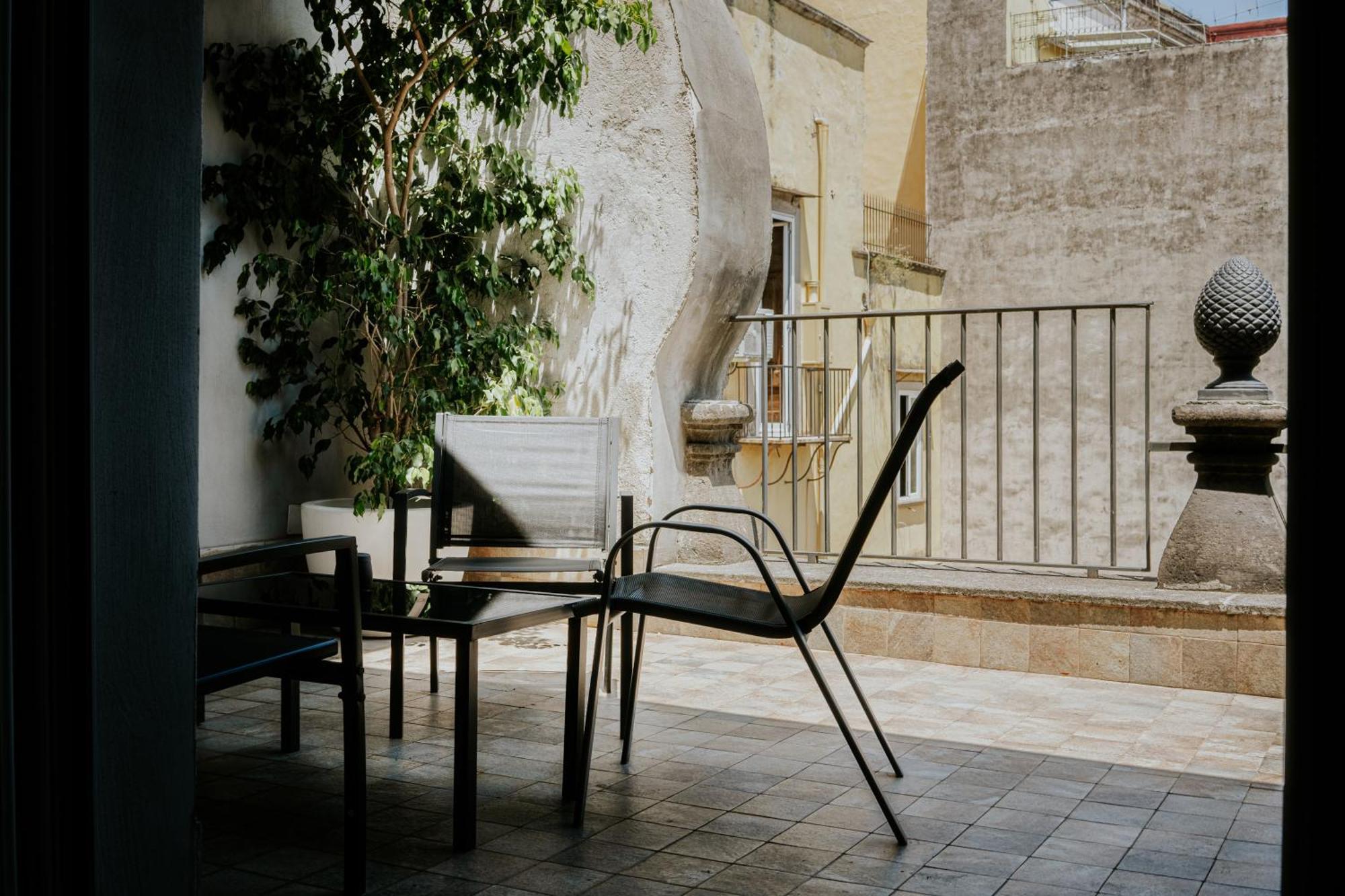 La Bella Vita Luxury Apartament And Travel Solution 那不勒斯 外观 照片