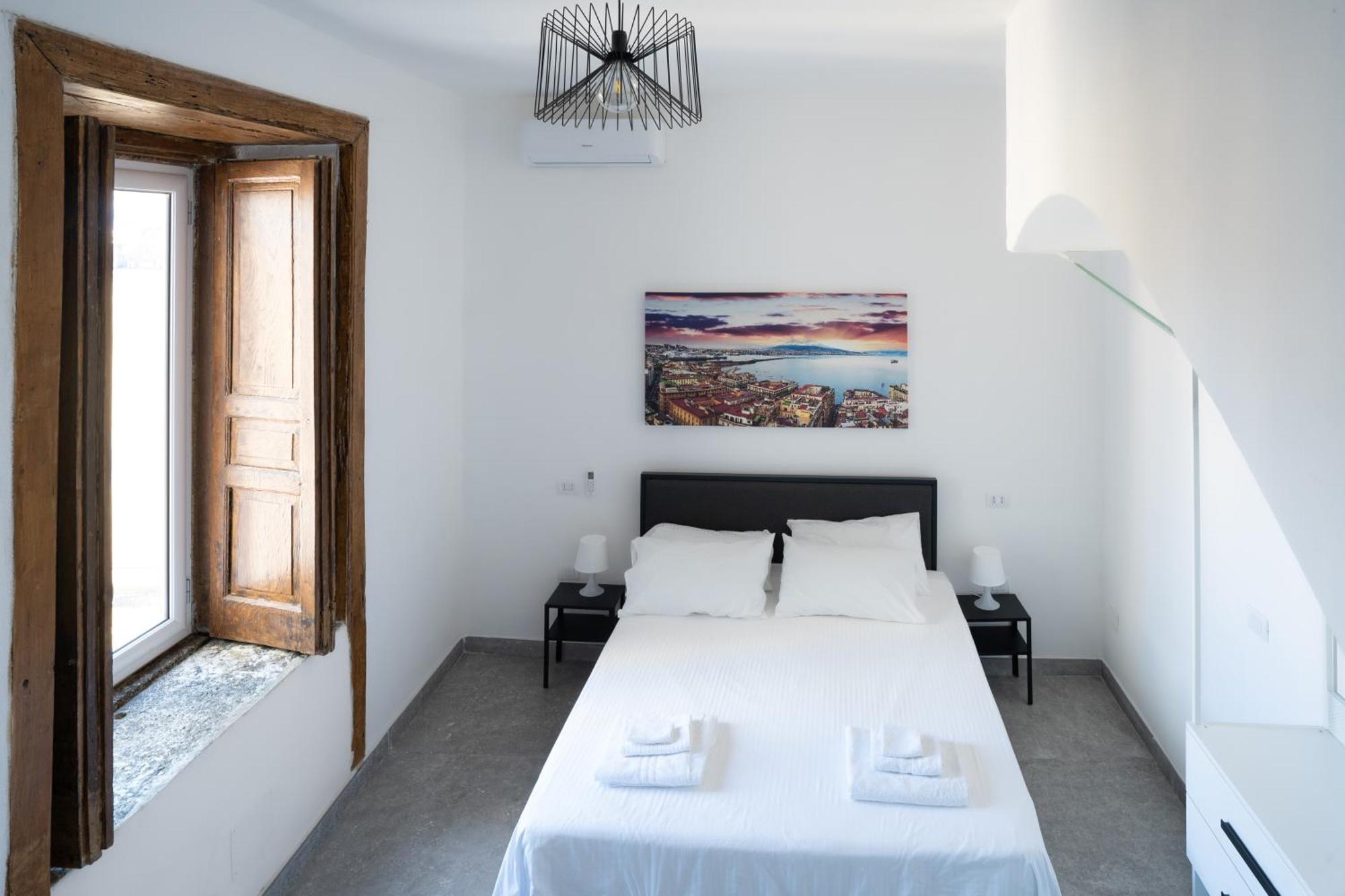 La Bella Vita Luxury Apartament And Travel Solution 那不勒斯 外观 照片
