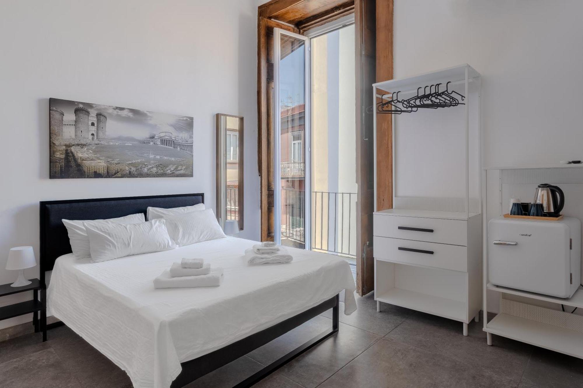 La Bella Vita Luxury Apartament And Travel Solution 那不勒斯 外观 照片