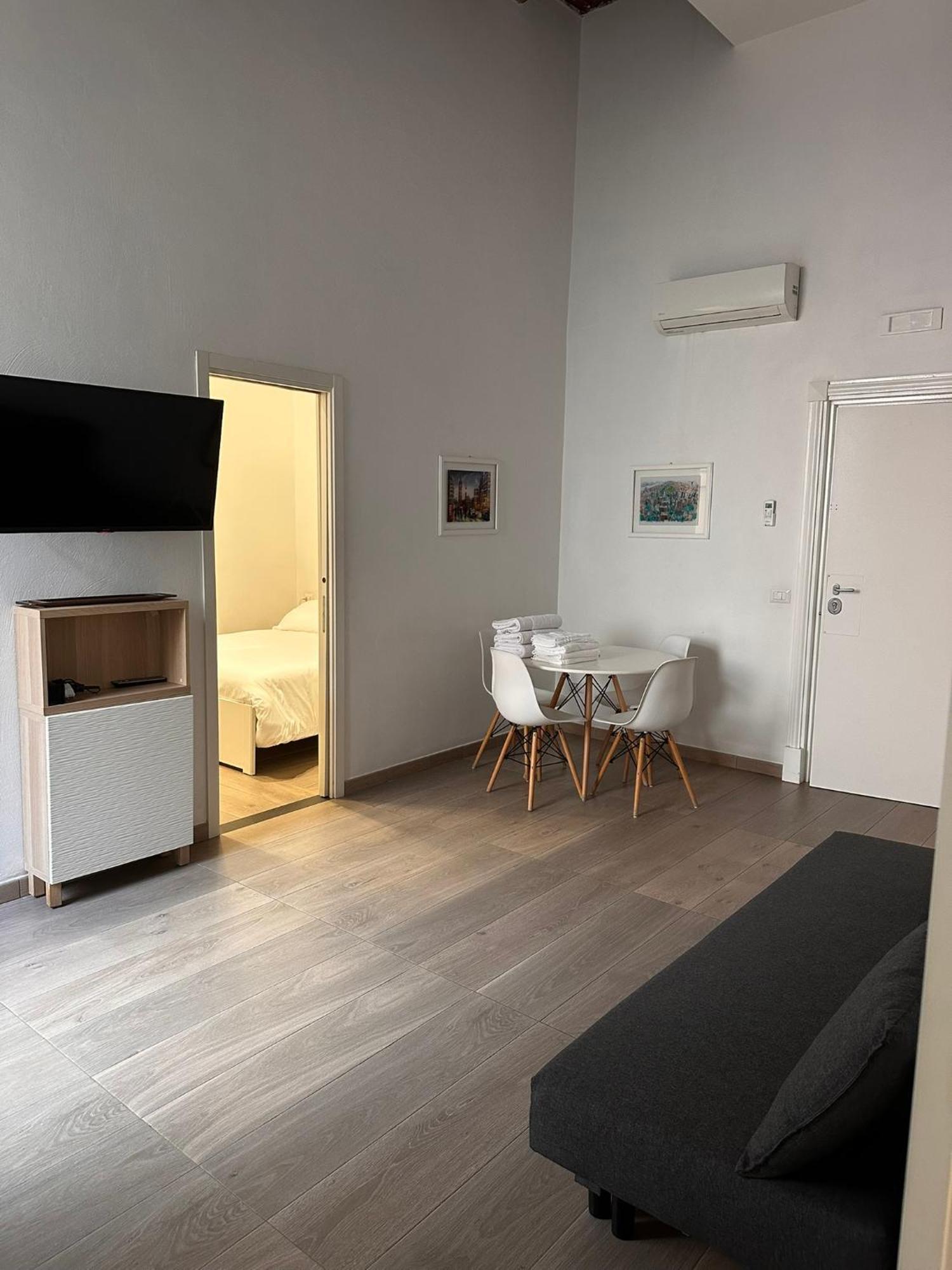 La Bella Vita Luxury Apartament And Travel Solution 那不勒斯 外观 照片